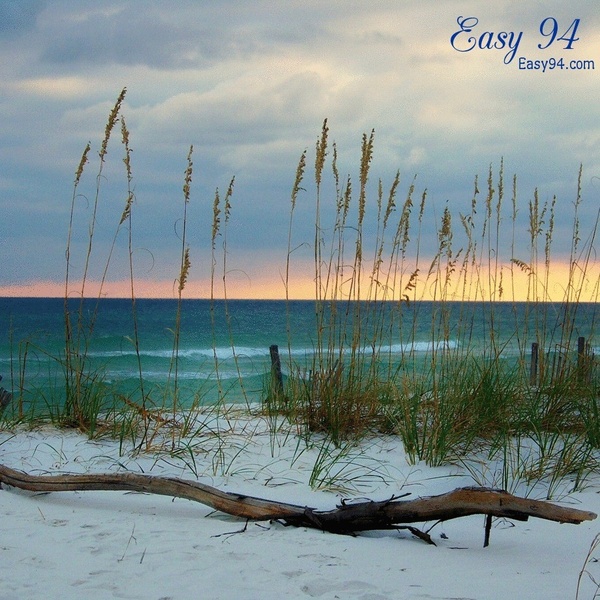 Easy 94 Pensacola Logo