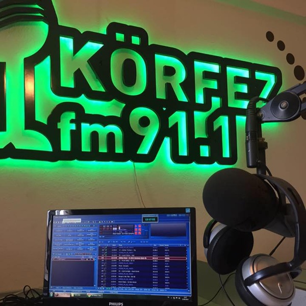 Korfez FM Edremit Logo
