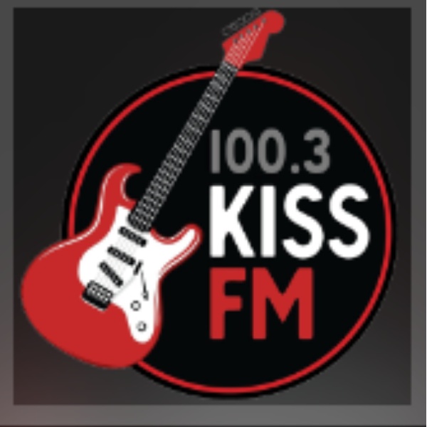 Kiss FM - Litoral Logo