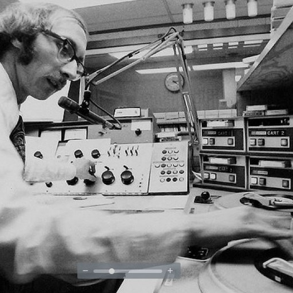 OLD FART RADIO Logo
