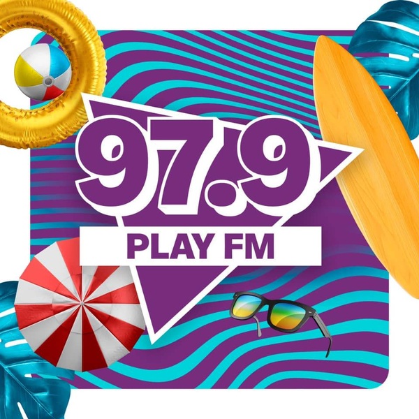 PLAY FM Ensenada - XEEBC Logo