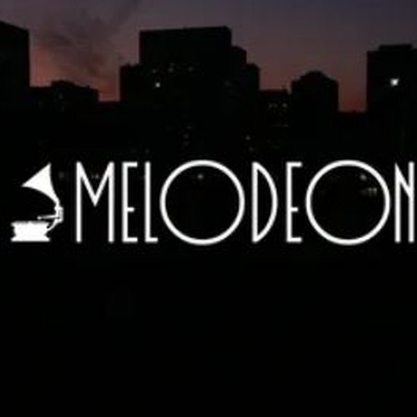 Radio Melodeon Christmas Hits Logo