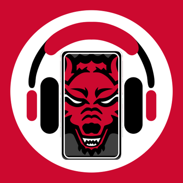 Red Wolf Radio Logo