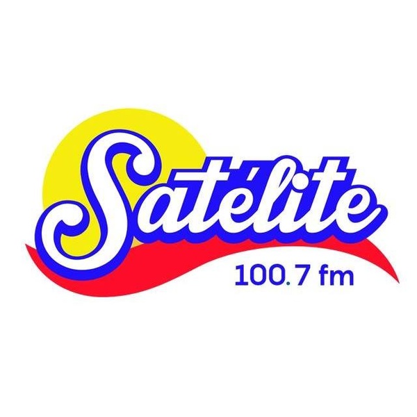 Radio Satélite 100.7 FM Logo